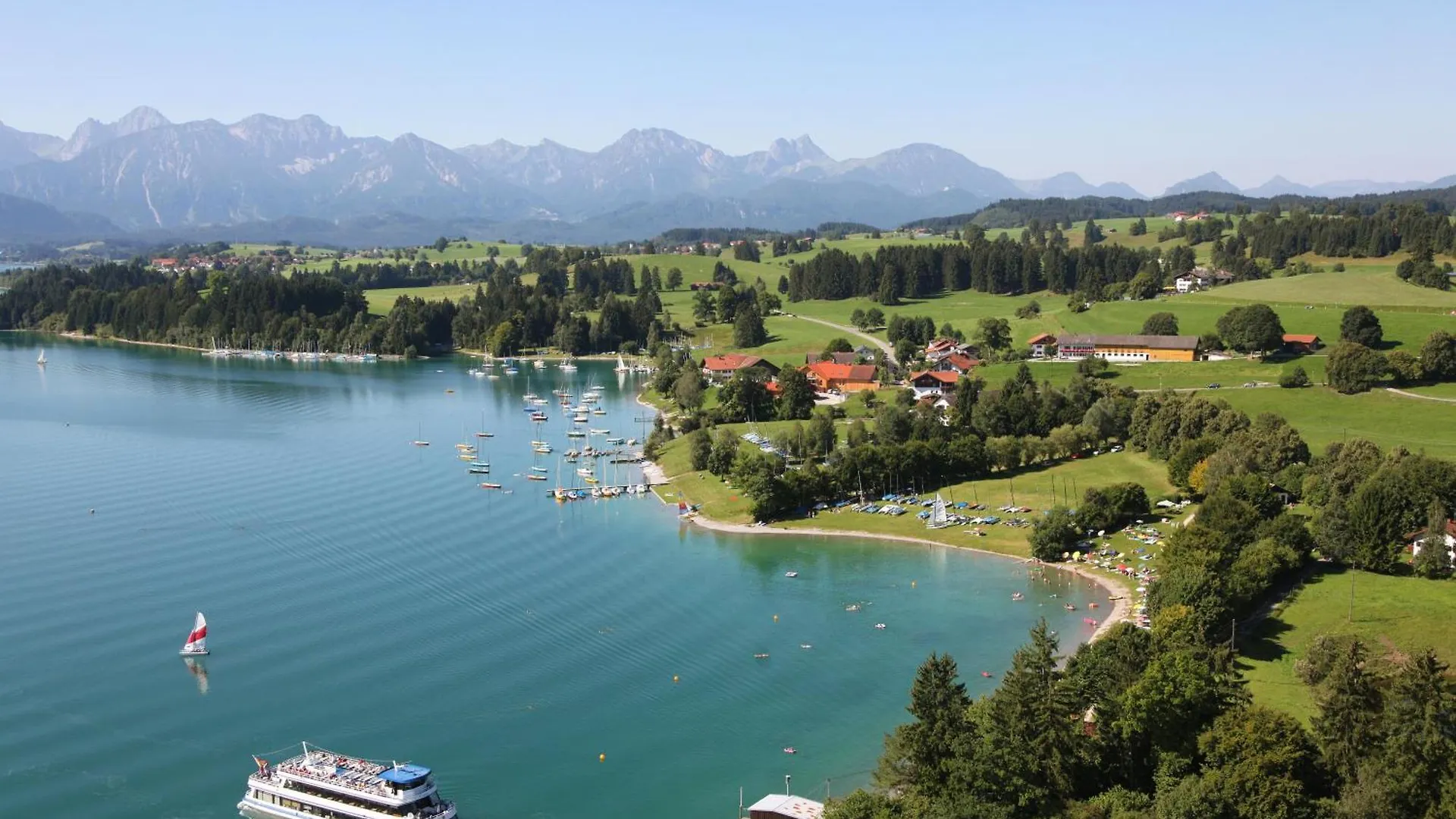 Seehotel Und Appartements Schnoeller Rieden am Forggensee Hotel