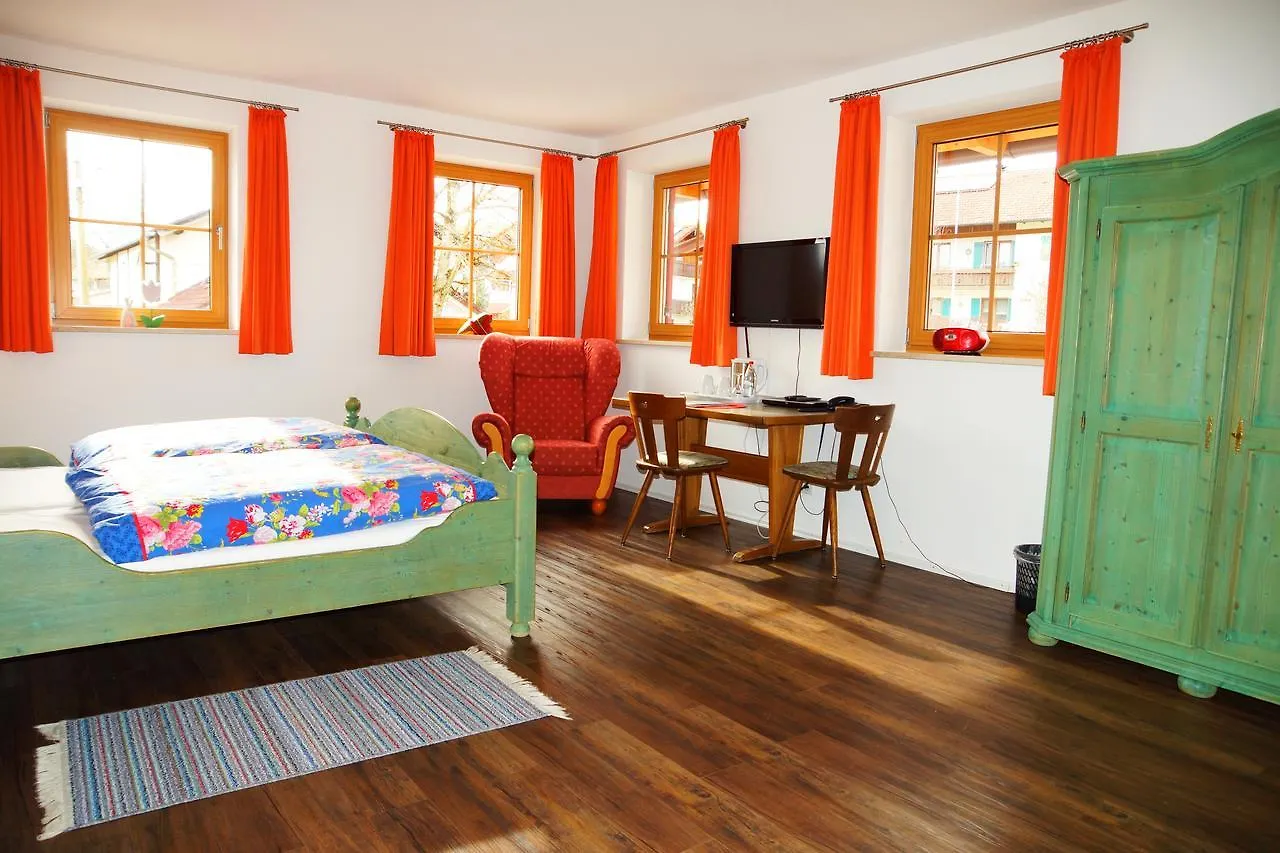 Seehotel Und Appartements Schnoeller Rieden am Forggensee Hotel