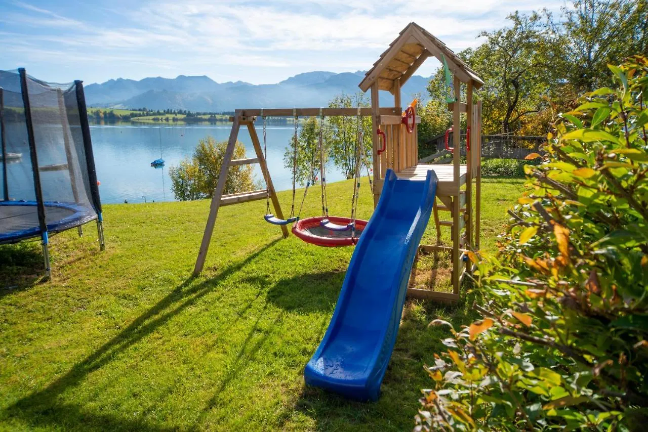 Seehotel Und Appartements Schnoeller Rieden am Forggensee Hotel